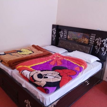 Hotel Charanpaduka 바드리나트 외부 사진